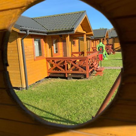 Villa Aurelia Pokoje Goscinne I Domki Letniskowe Mielenko Luaran gambar