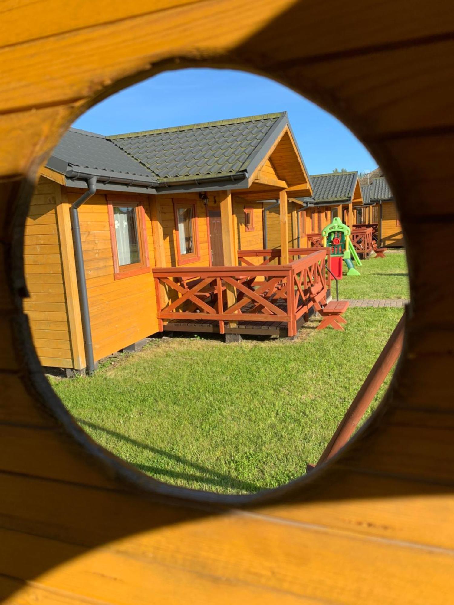 Villa Aurelia Pokoje Goscinne I Domki Letniskowe Mielenko Luaran gambar