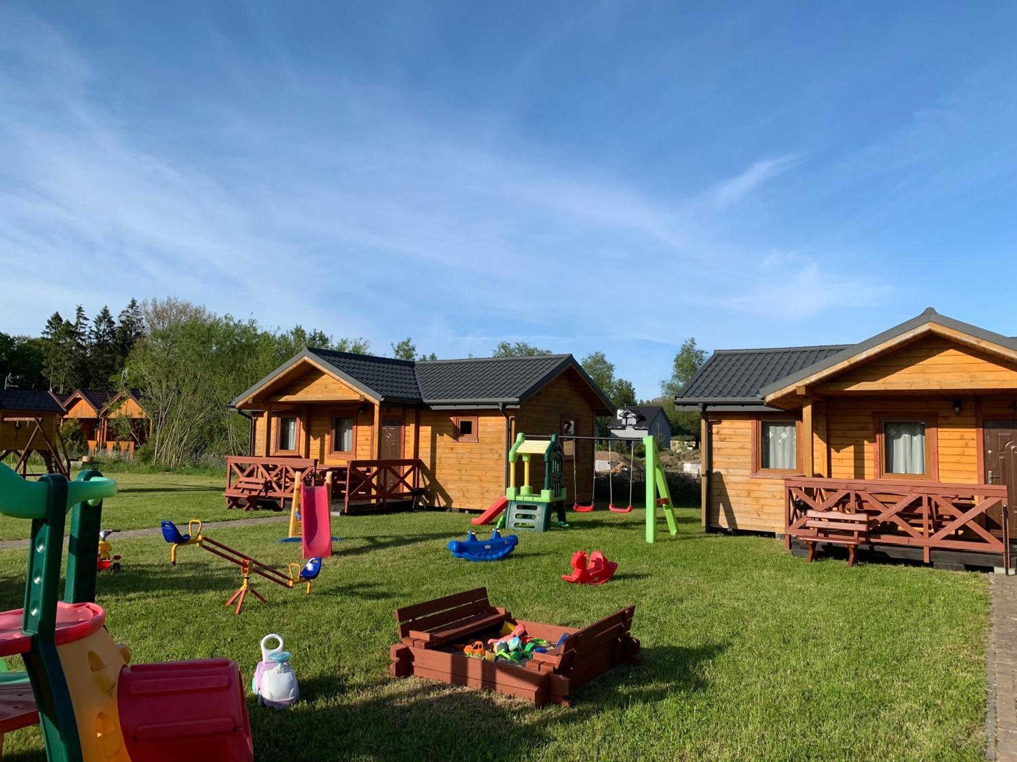 Villa Aurelia Pokoje Goscinne I Domki Letniskowe Mielenko Luaran gambar