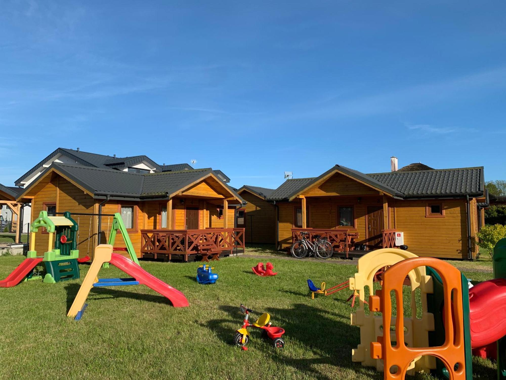 Villa Aurelia Pokoje Goscinne I Domki Letniskowe Mielenko Luaran gambar