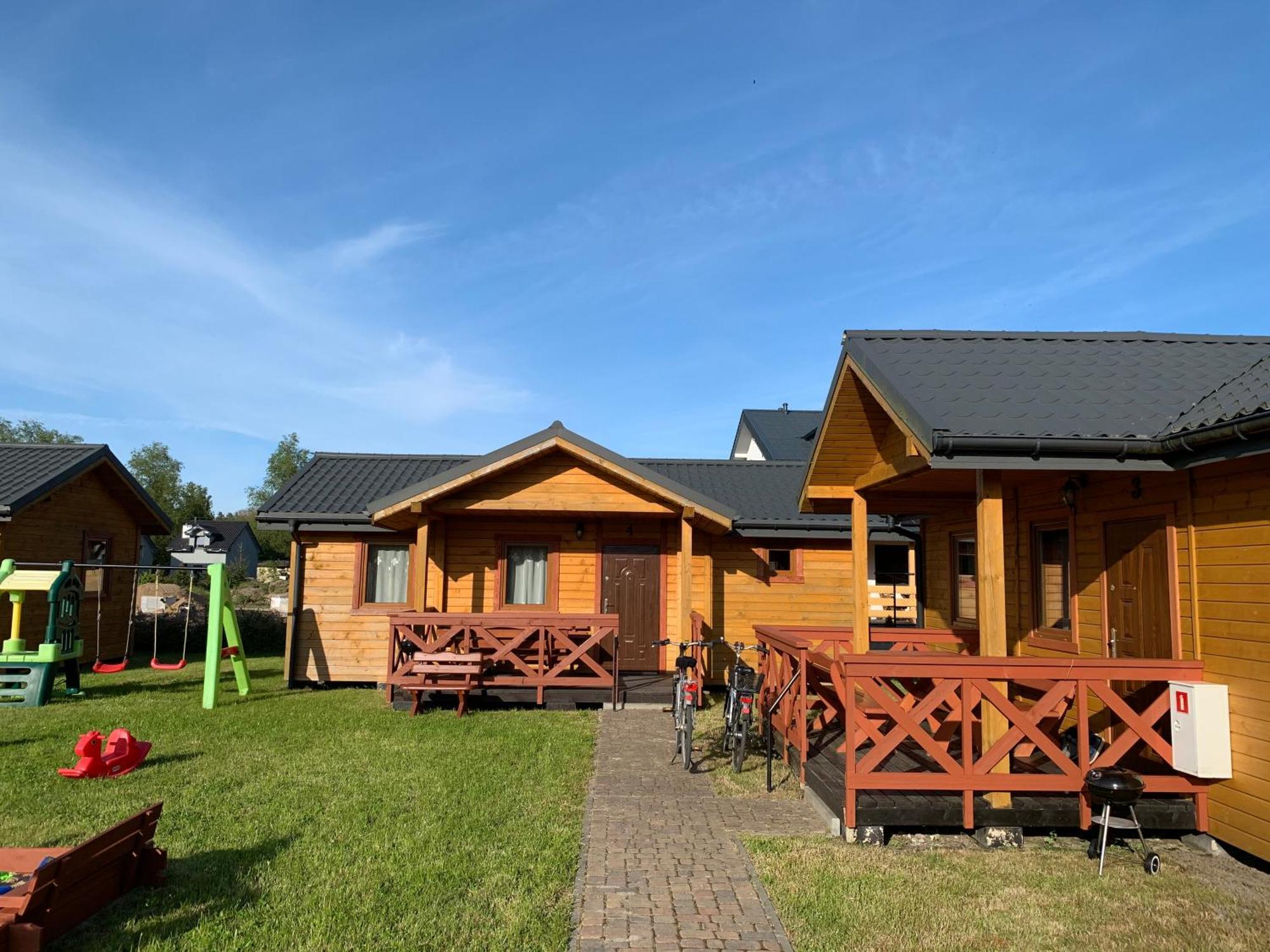 Villa Aurelia Pokoje Goscinne I Domki Letniskowe Mielenko Luaran gambar